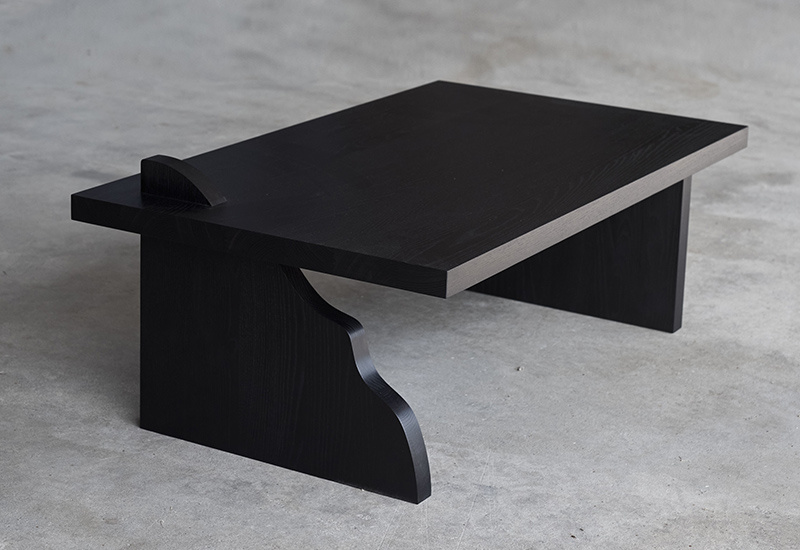 Axel Wannberg Wood Table Thorn in the group Rugs / Archive at Layered (FWTHOASH120)